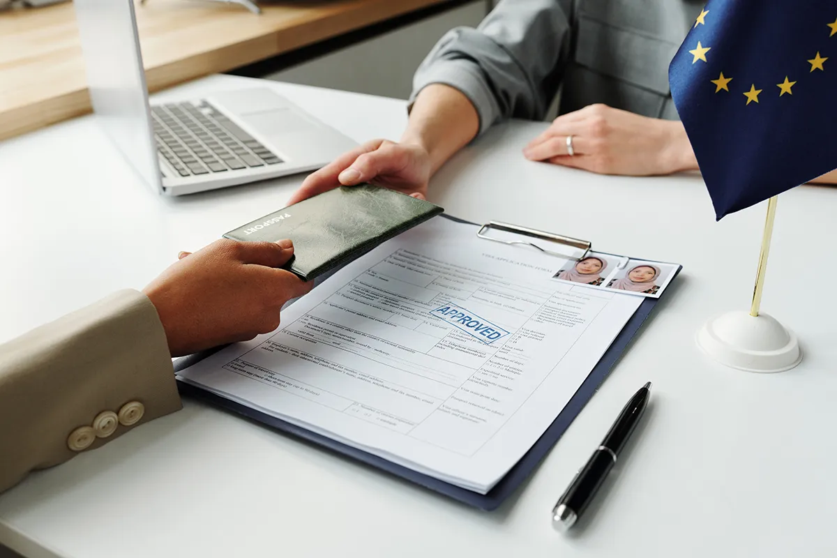 помощь в оформлении документов